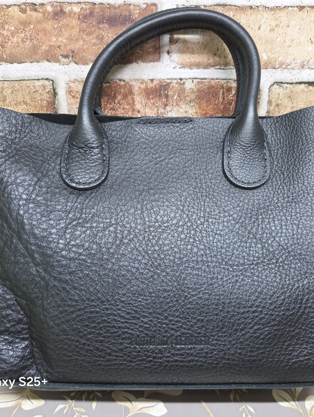 Portland Leather PLG Large Raindrop in Pebbled Black BNNU